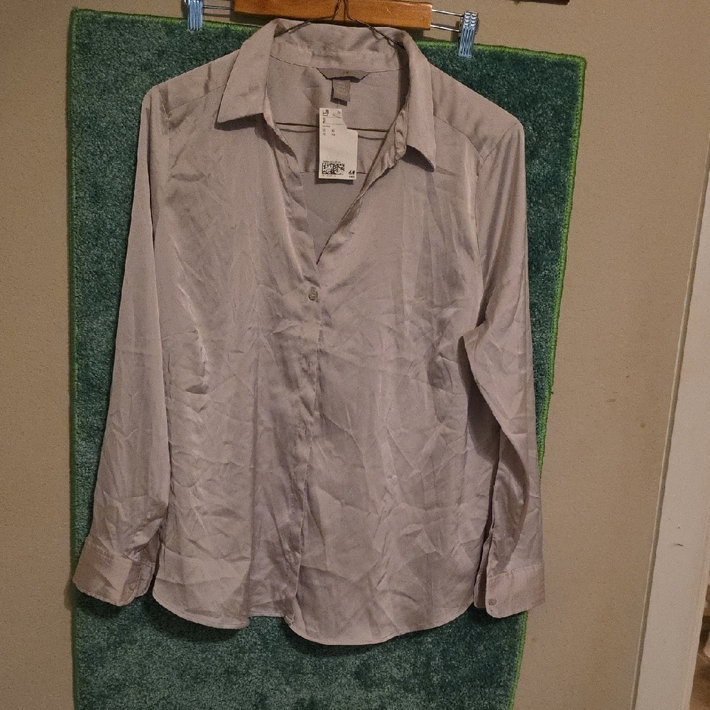 Light gray beige Long Sleeve Shirt